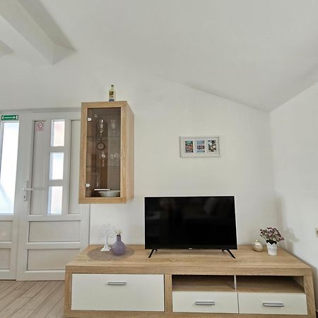 Apartment Vip Pirovac Zewnętrze zdjęcie