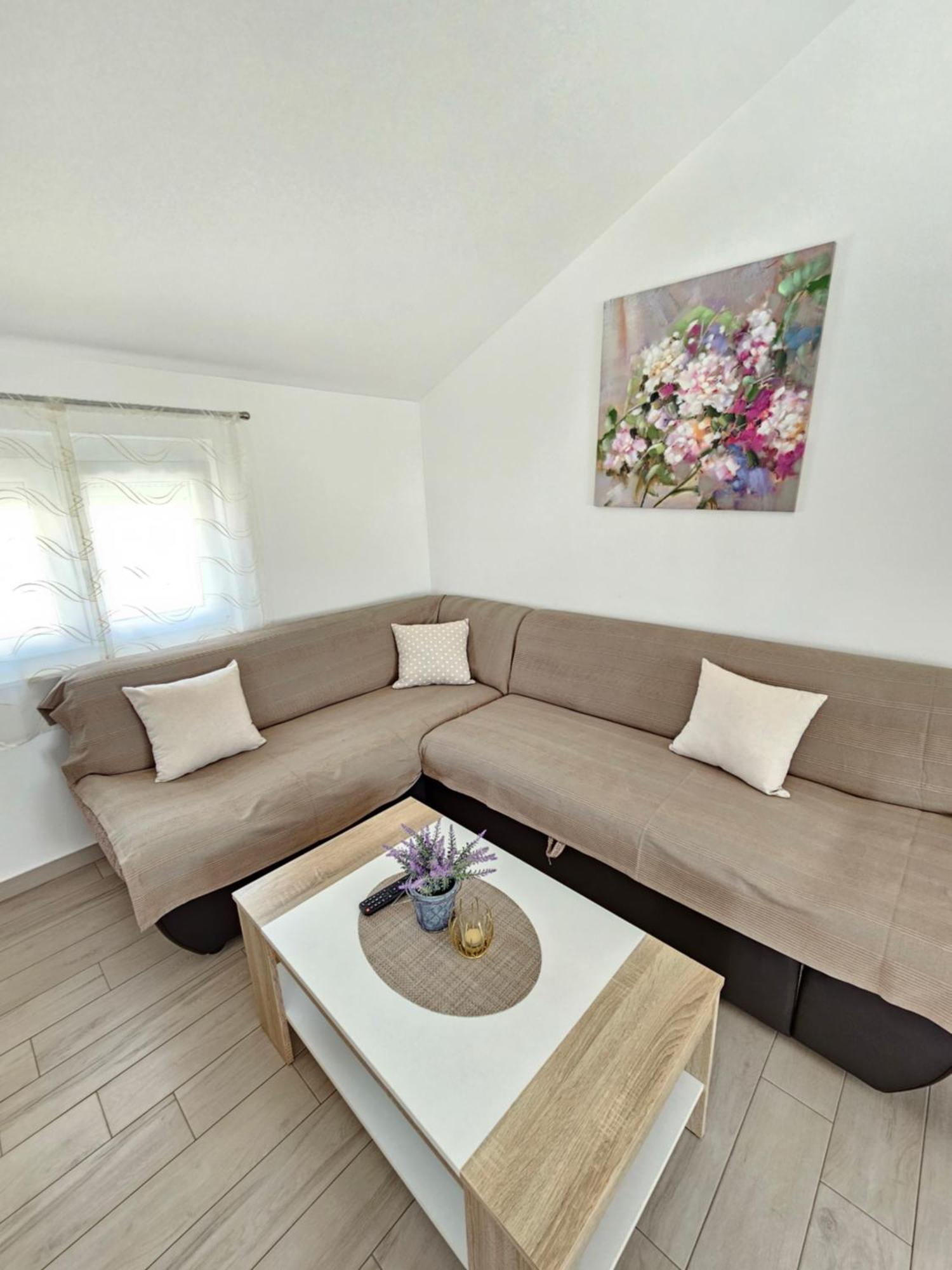 Apartment Vip Pirovac Zewnętrze zdjęcie